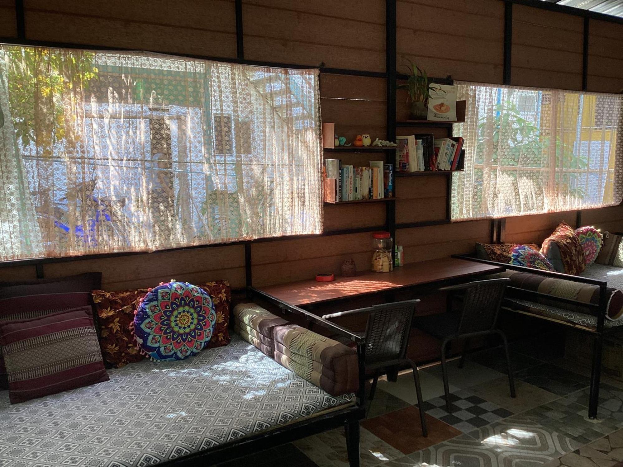 Nest Hostel Lipe エクステリア 写真