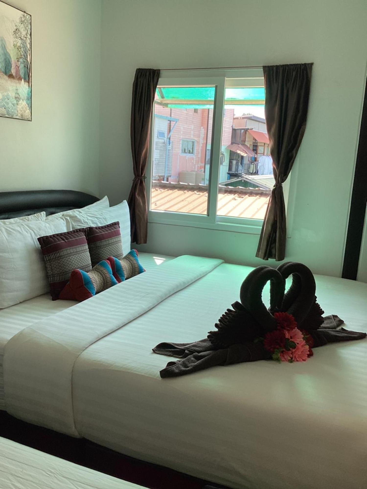 Nest Hostel Lipe エクステリア 写真