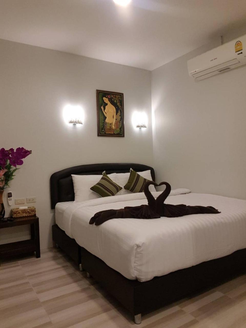 Nest Hostel Lipe エクステリア 写真